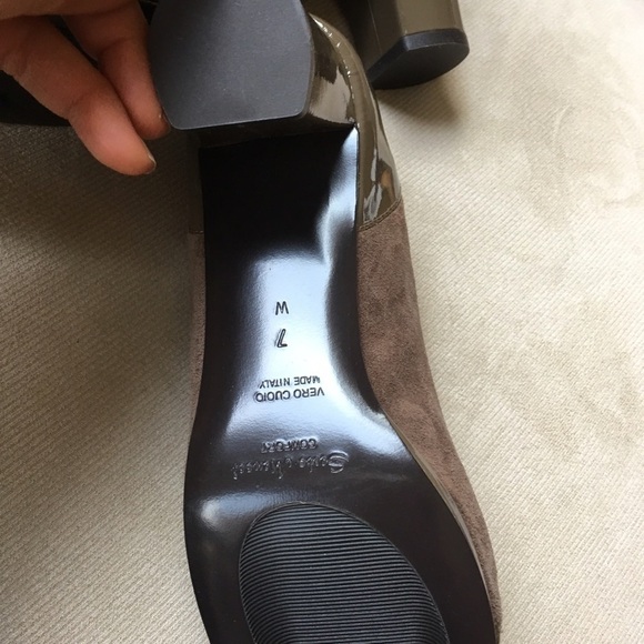 New - pumps from Saks Fifth - Picture 4 of 4